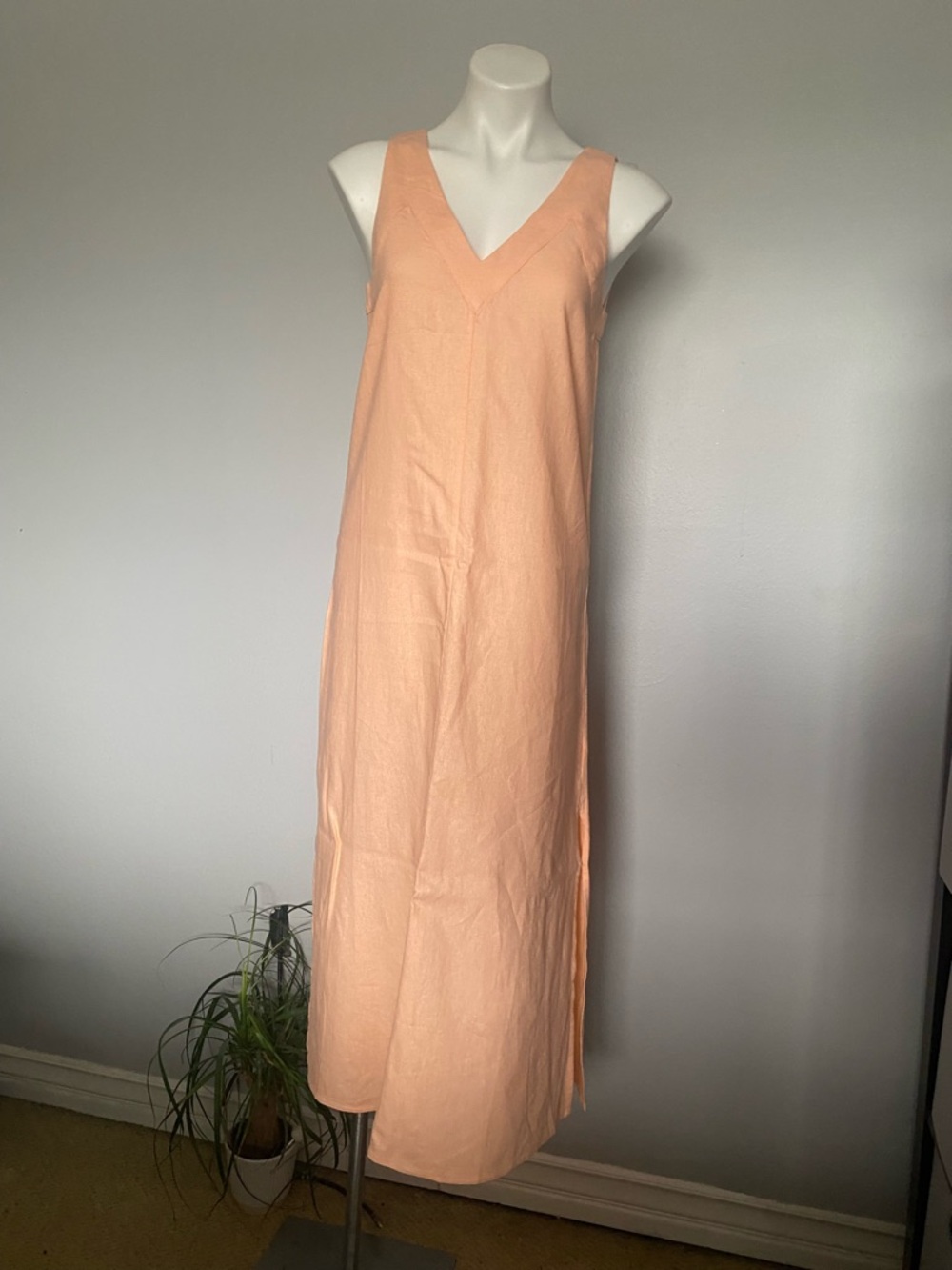 DKNY Peach V-Neck Sleeveless Maxi Dress